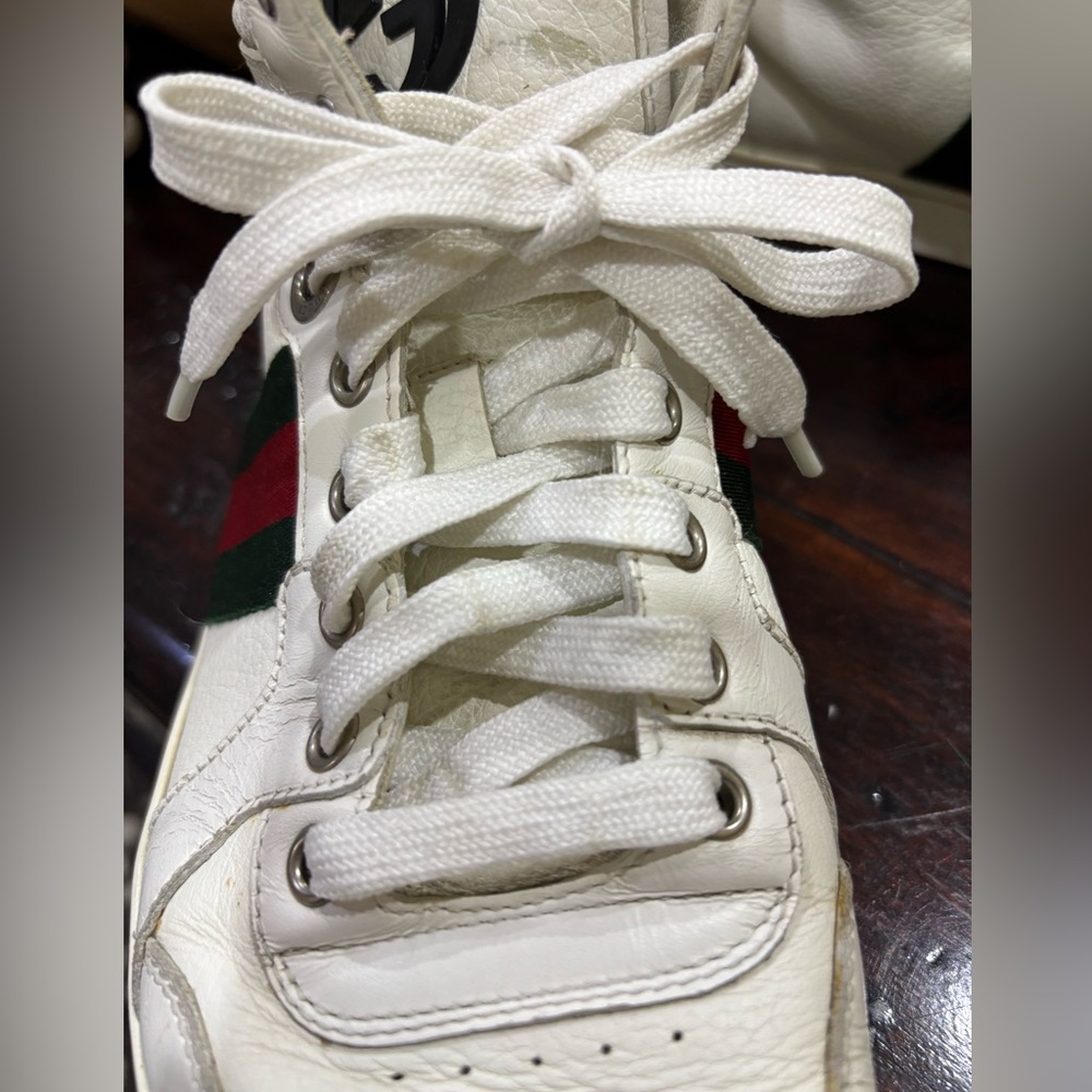 Gucci Men's White High-Top Sneakers - Picture 8 of 10